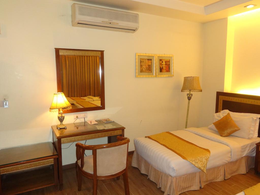 Hotel Picasso Delhi  Habitación foto