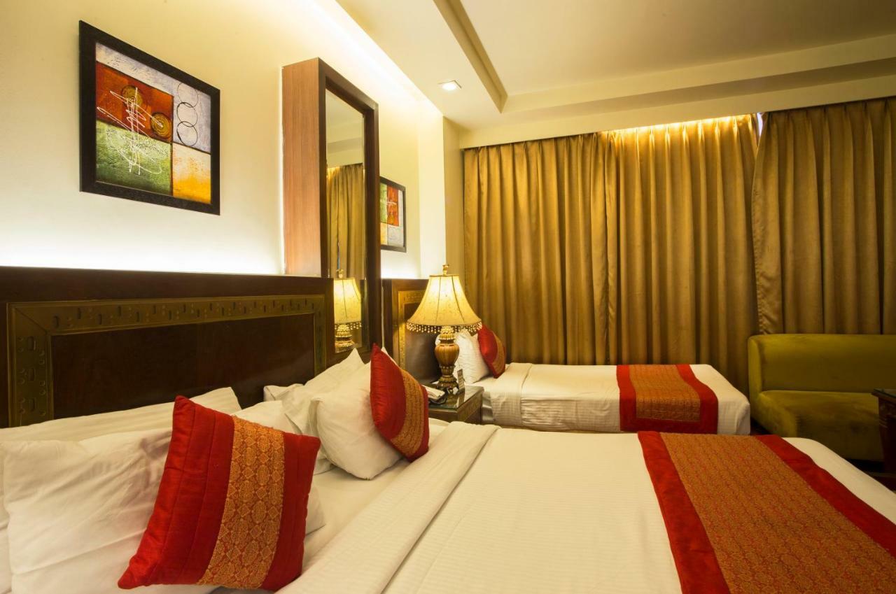 Hotel Picasso Delhi  Exterior foto