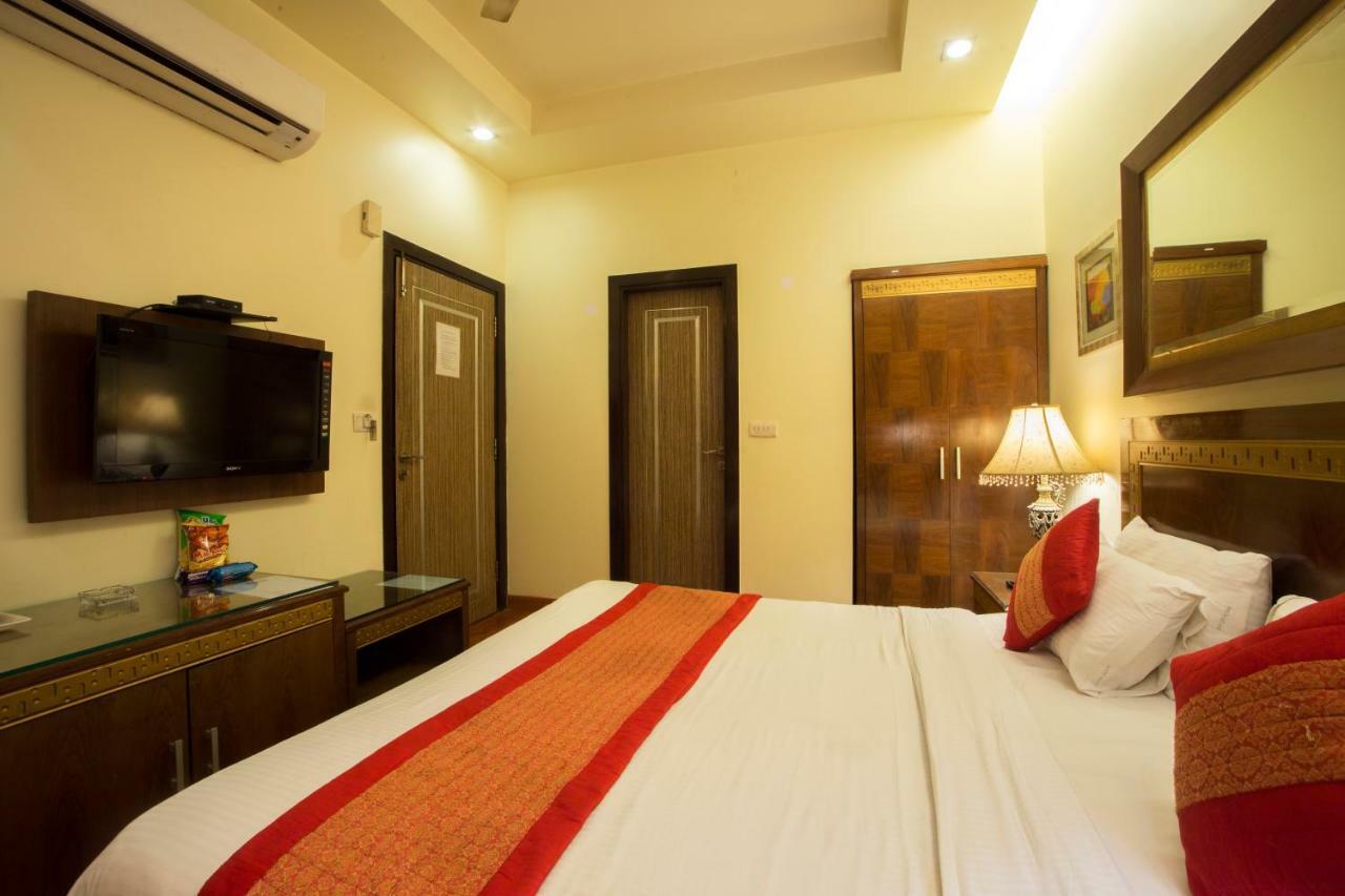 Hotel Picasso Delhi  Exterior foto